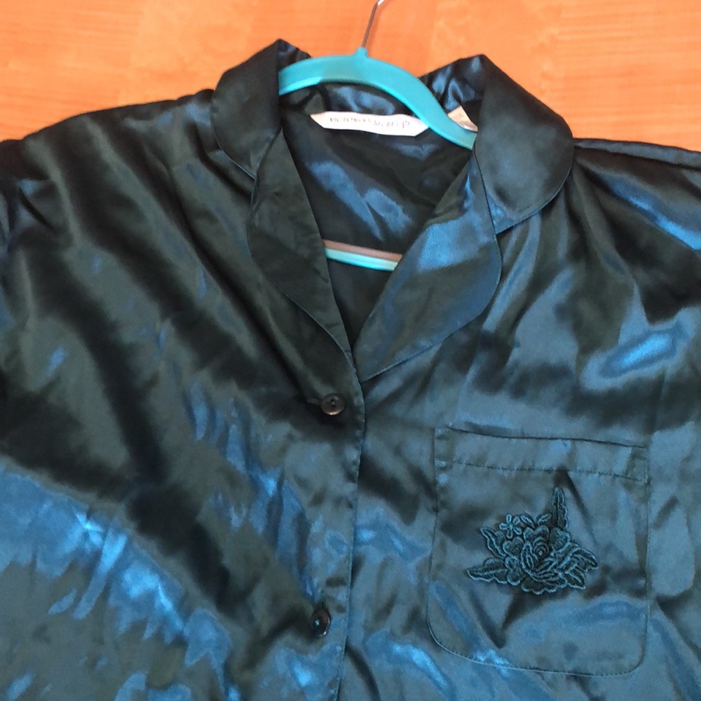 Victoria secret size medium